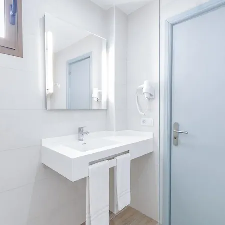 Apartamentos Lago Colonia de Sant Jordi