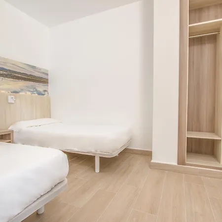 Apartamentos Lago *